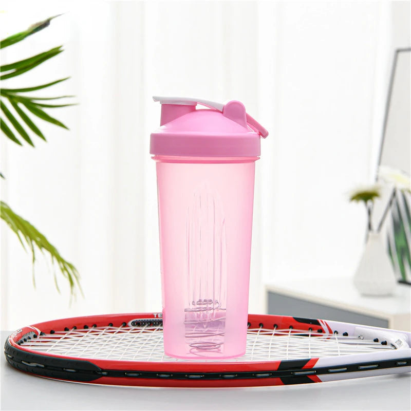 600ml Portable Protein Powder Shaker Bottle Leak Proof Water Bottle for Gym Fitness Training Sport Shaker Mixing Cup with Scale